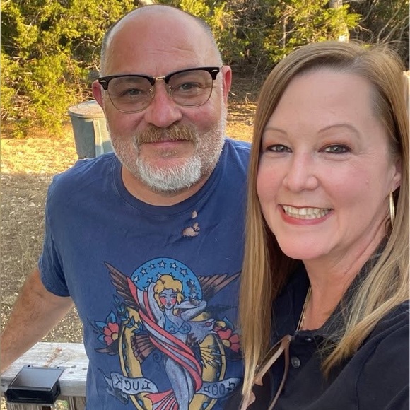 Meet your Posher, Sharon - Picture 2 of 3